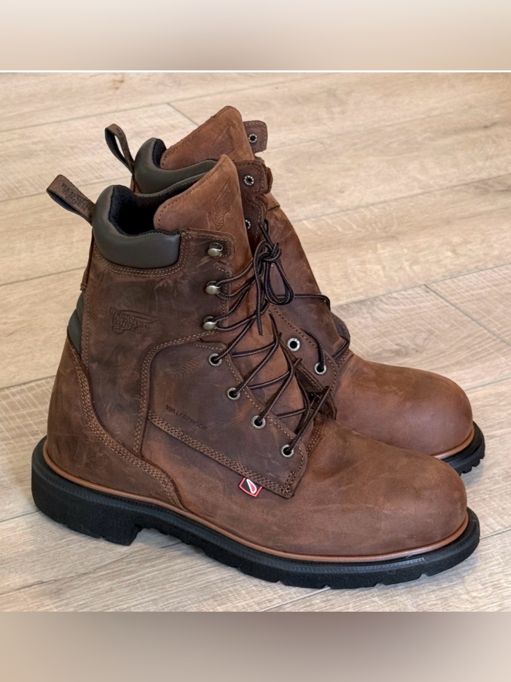 NEW RED WING 4200 DYNAFORCE 8-INCH WATERPROOF SAFETY STEEL TOE WORK BOOTS 9 D